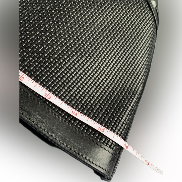 NWOT I SANTI Italian Black Leather Shoulder Bag Purse | never used - Picture 5 of 10